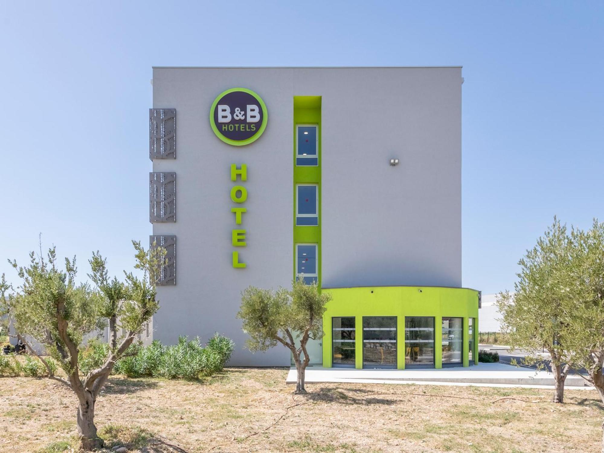 B&B Hotel Saint-Martin-De-Crau Alpilles Camargue Exterior photo