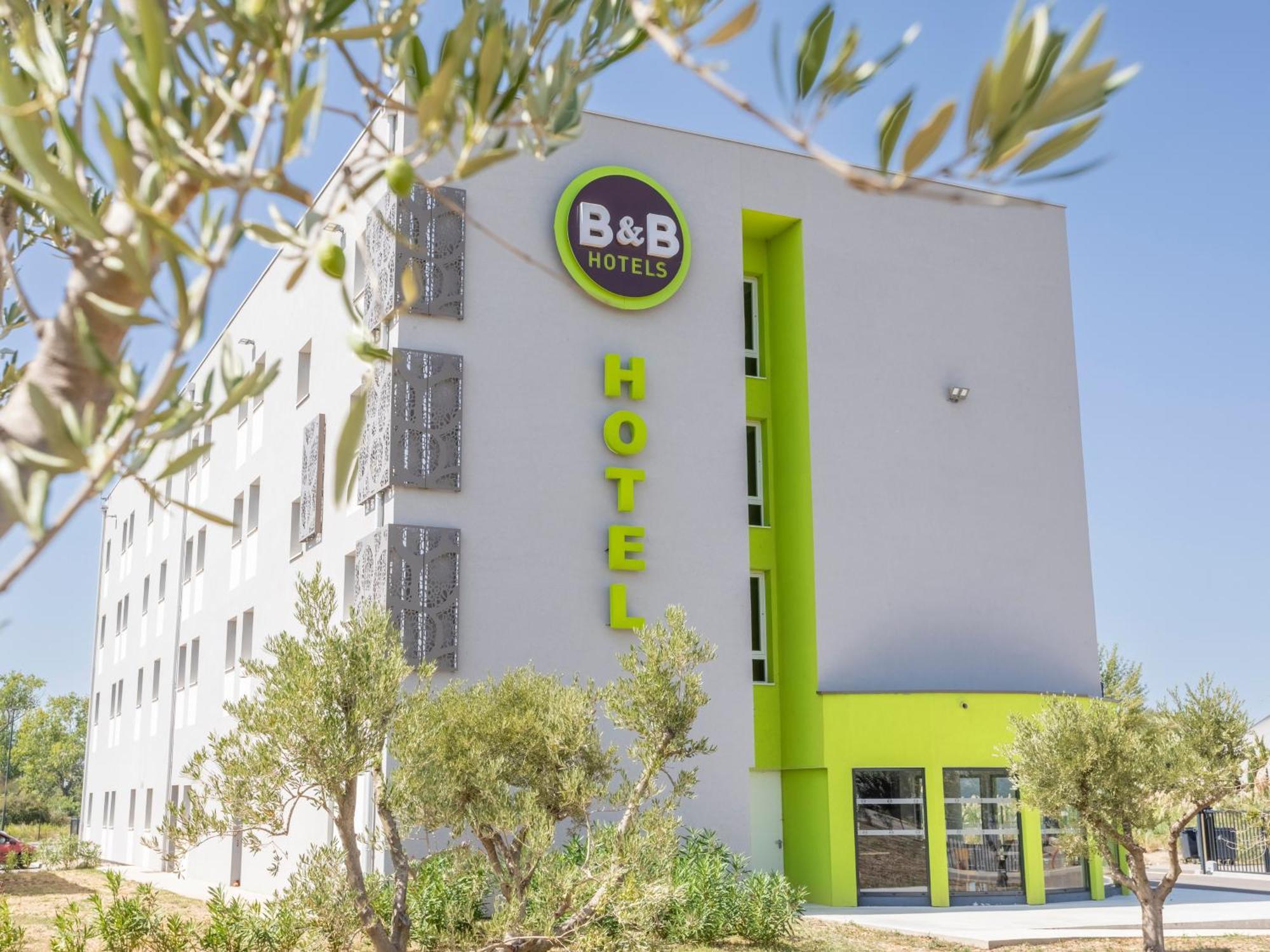 B&B Hotel Saint-Martin-De-Crau Alpilles Camargue Exterior photo